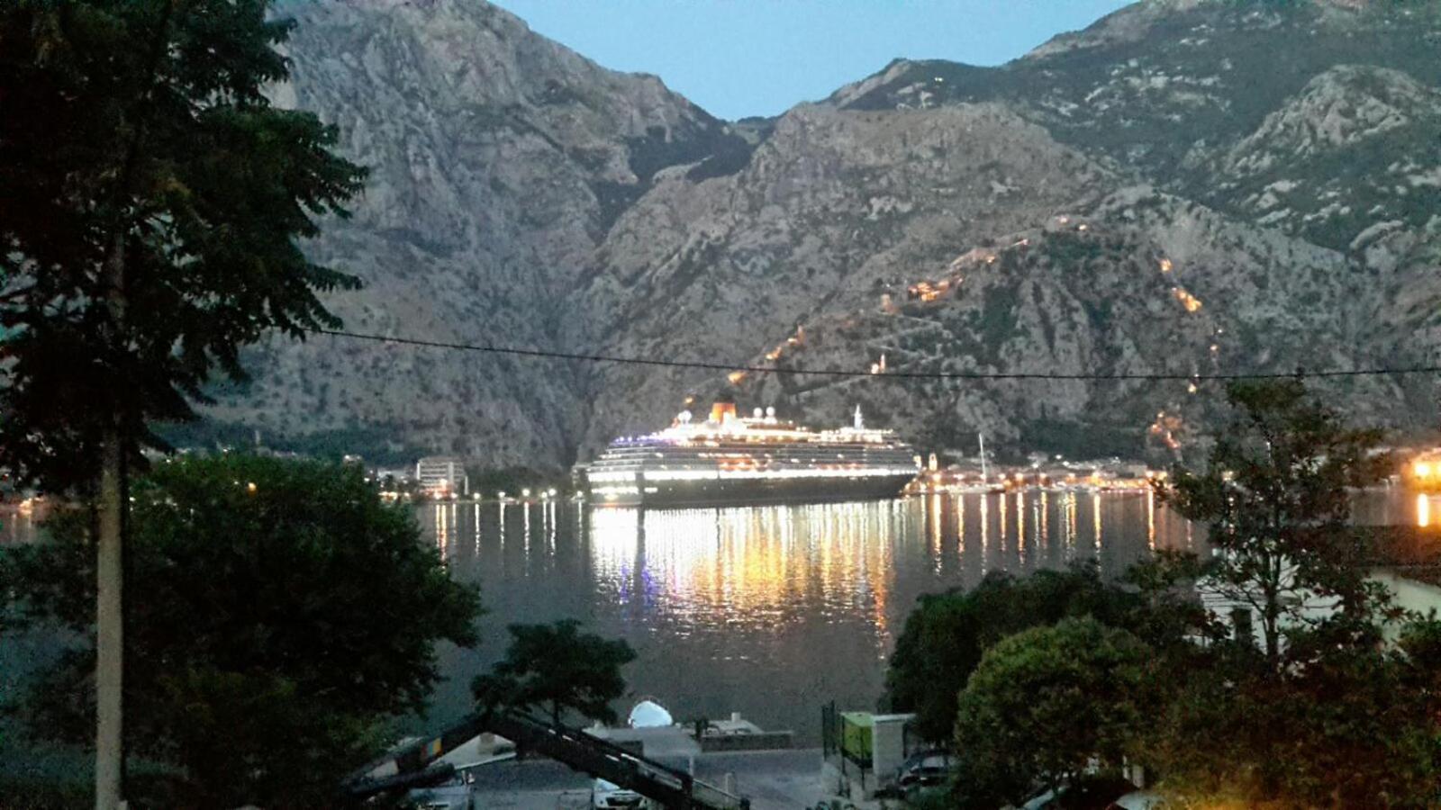 Apartament Radiant Kotor Zewnętrze zdjęcie